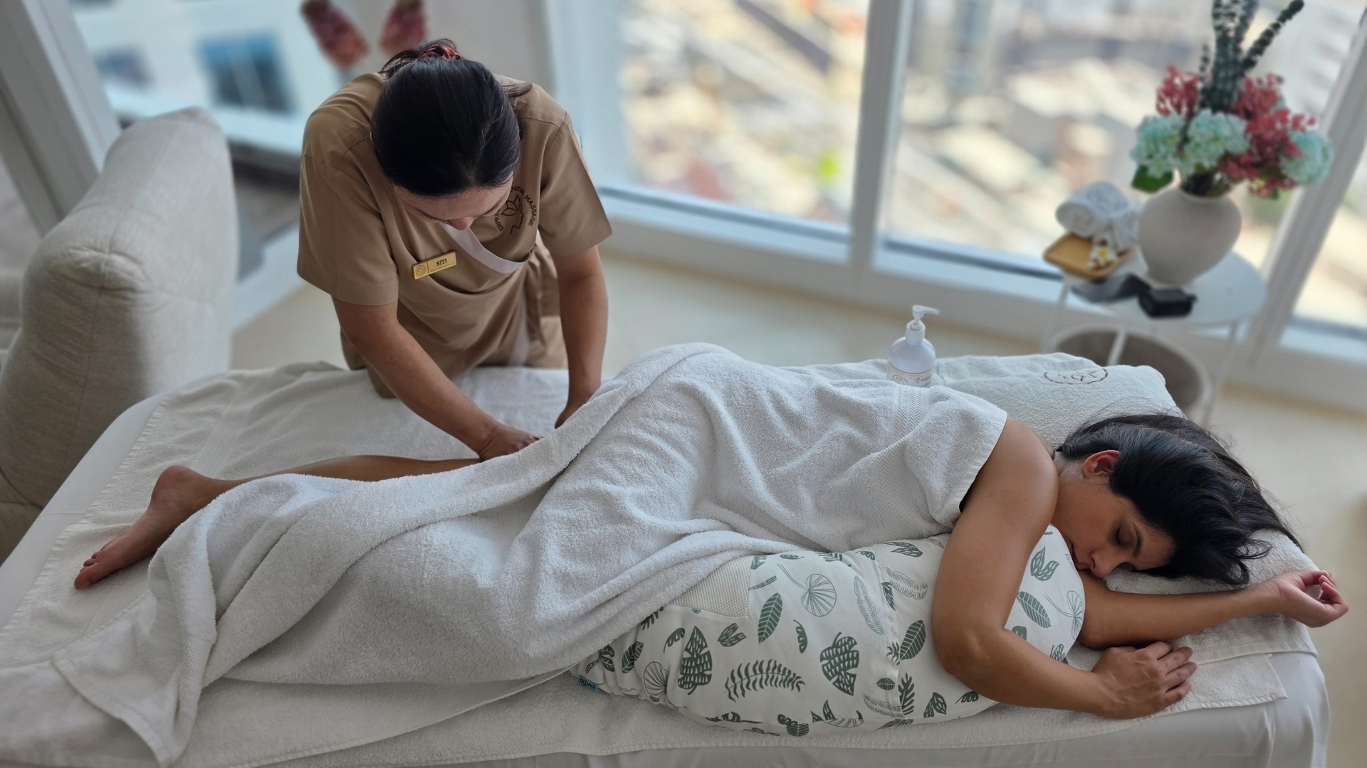 Prenatal Massage Dubai: Signs Your Body Is Asking for Care and Relief